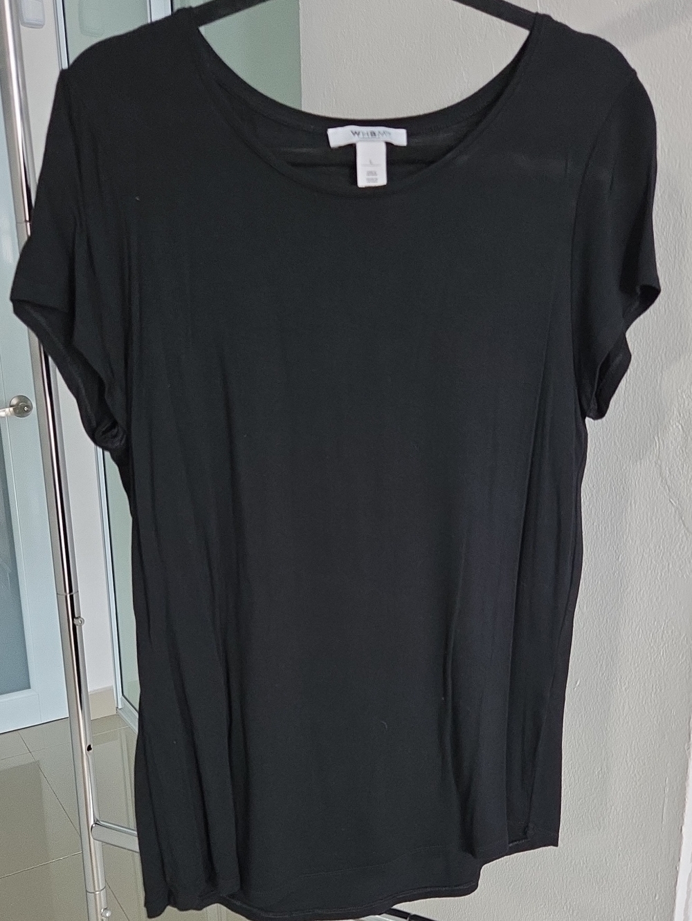 White House Black Market Black Short Sleeve Crewneck Tee